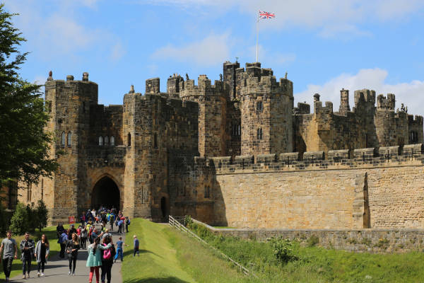 Holiday cottages near Alnwick Castle