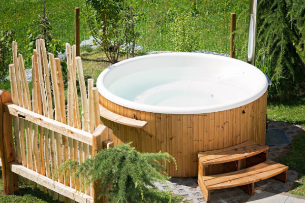 Holiday cottages in Cumbria with a hot tub